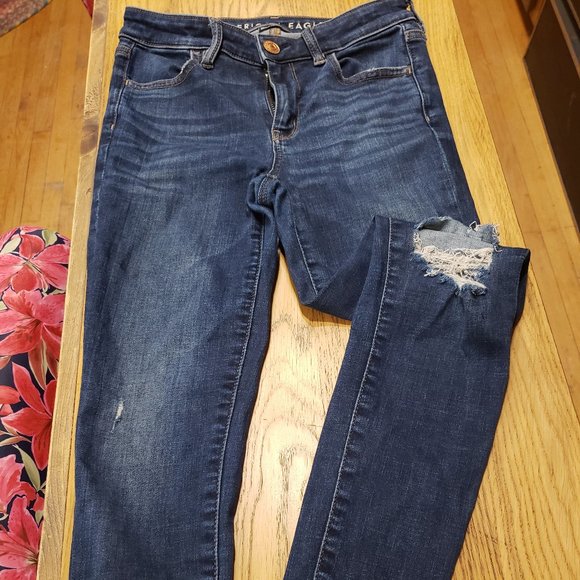 American Eagle 28x28 dark wash distressed hi rise jegging next level str… - Picture 1 of 12